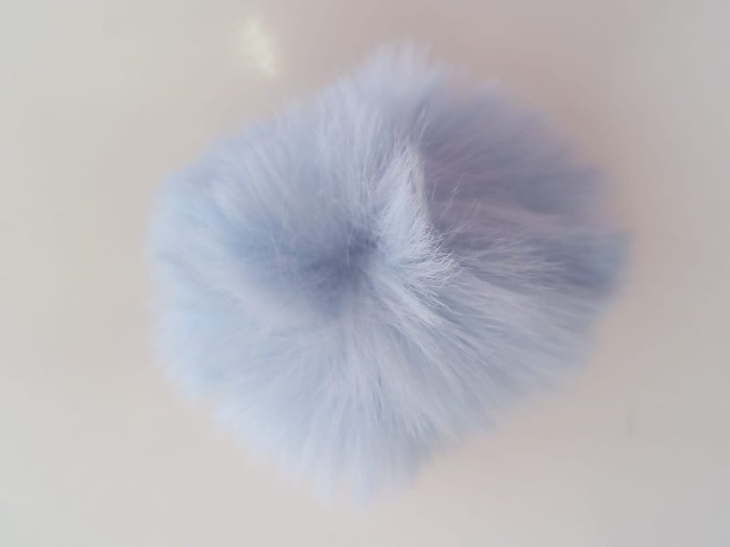 Pompon Peludo Celeste 7cm