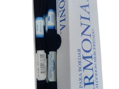 Hilo Pasa Para Bordar Madeja Color Negro — MKS Mercería
