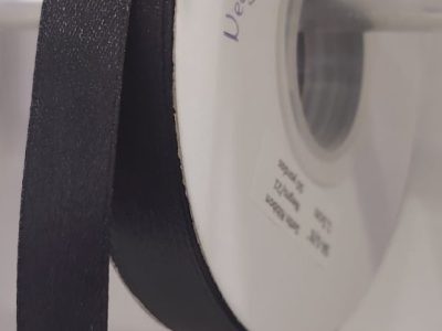 Cinta Satin Generica 1.5cm Color  Negro X Metro — MKS Mercería